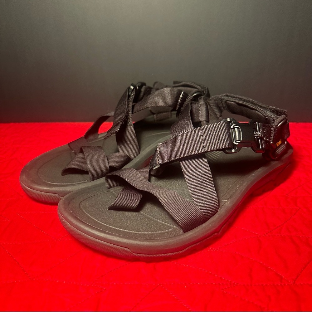 Teva Men’s Hurricane Terra Dactyl Black Hiking Sandals